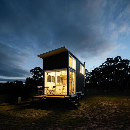 Вилла Saddle Camp Tiny House By Tiny Away Braidwood Экстерьер фото
