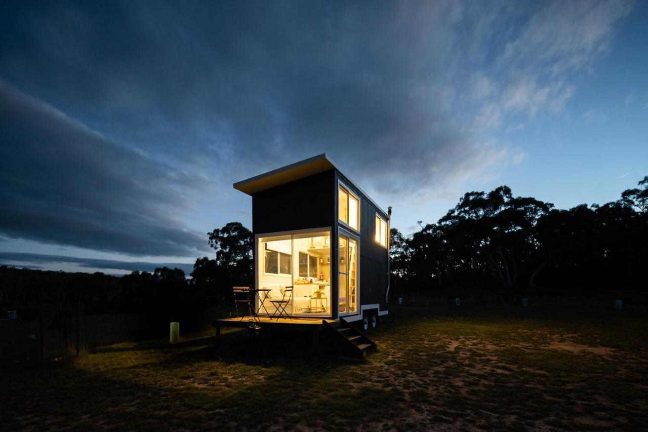 Вилла Saddle Camp Tiny House By Tiny Away Braidwood Экстерьер фото