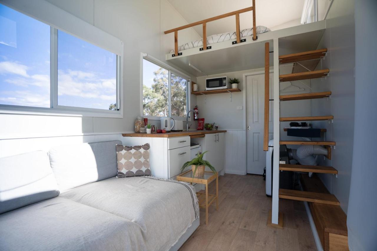 Вилла Saddle Camp Tiny House By Tiny Away Braidwood Экстерьер фото